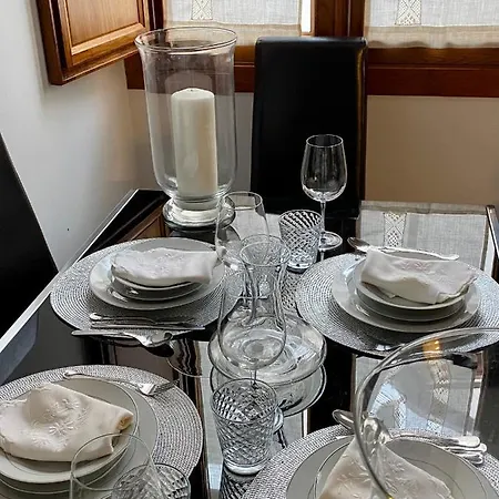 Duplex Catedral Con Parking Gratis דירה *